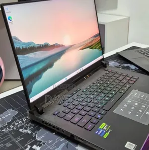 New Laptop Asus ROG Strix G18 32GB Intel Core i9 SSD 2T