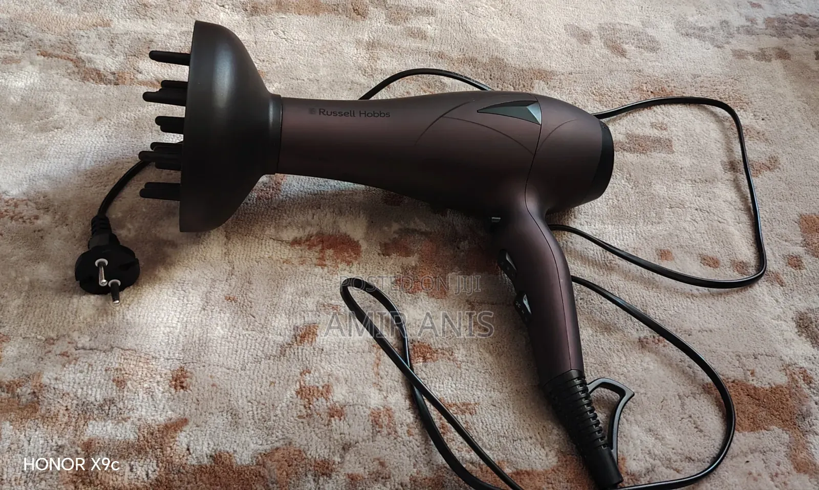 Russell Hobbs Styling Curly or Wavy Hair Nor Dryer