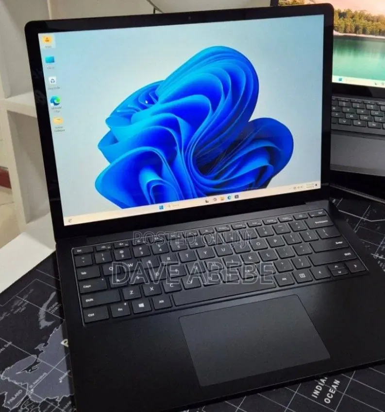 New Laptop Microsoft Surface Laptop 3 16GB Intel Core i7 SSD 256GB