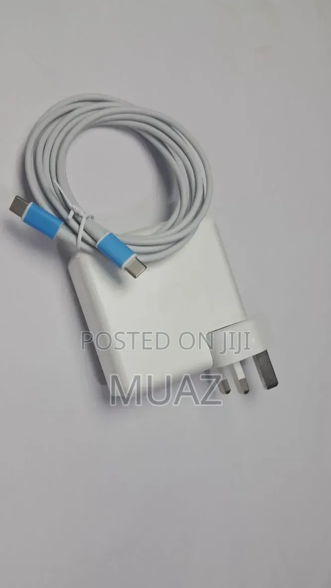 Apple 61W USB-C Power Adapter – Fast Charging for MacBook Pro