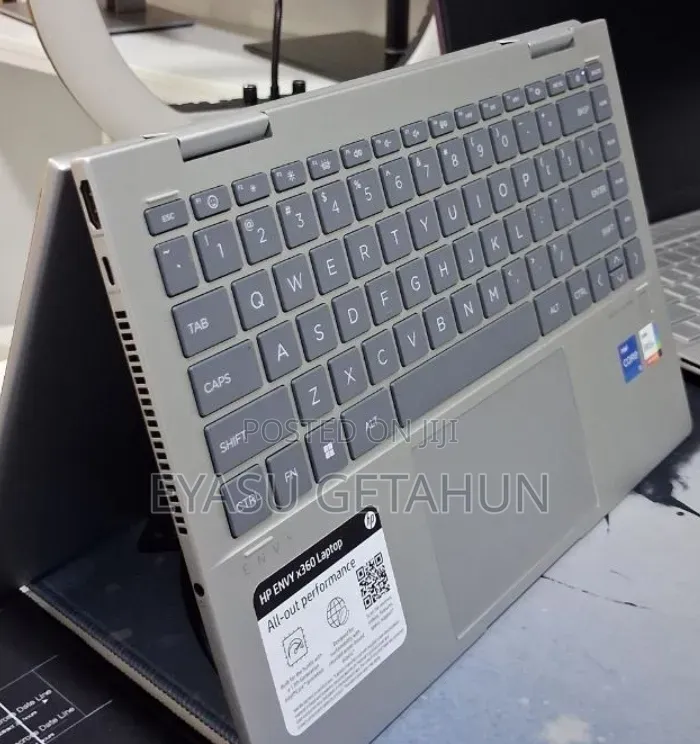 New Laptop HP Envy x360 8GB Intel Core i5 SSD 512GB