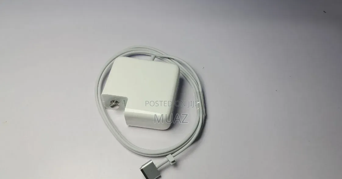 Apple 61W USB-T Power Adapter – Fast Charging for MacBook Pro