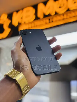 New Apple iPhone 16e 128 GB Black