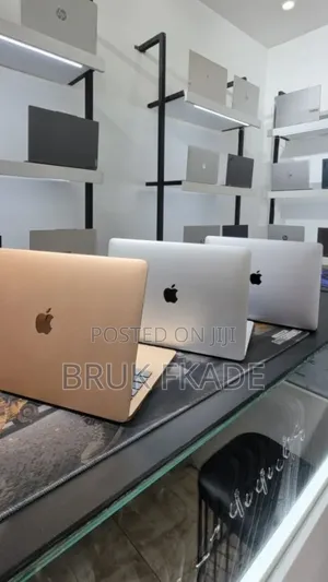 New Laptop Apple MacBook Air 2020 M1 8GB Apple M1 SSD 256GB