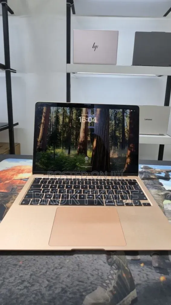 New Laptop Apple MacBook Air 2020 M1 8GB Apple M1 SSD 256GB
