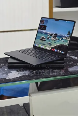 New Laptop Apple MacBook Pro 2024 M4 16GB Apple M4 SSD 256GB