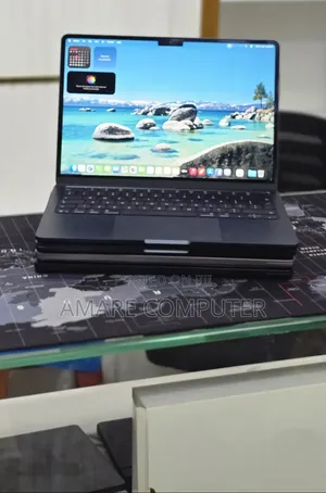 New Laptop Apple MacBook Pro 2024 M4 16GB Apple M4 SSD 256GB