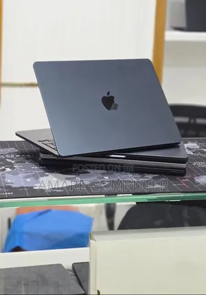 New Laptop Apple MacBook Pro 2024 M4 16GB Apple M4 SSD 256GB