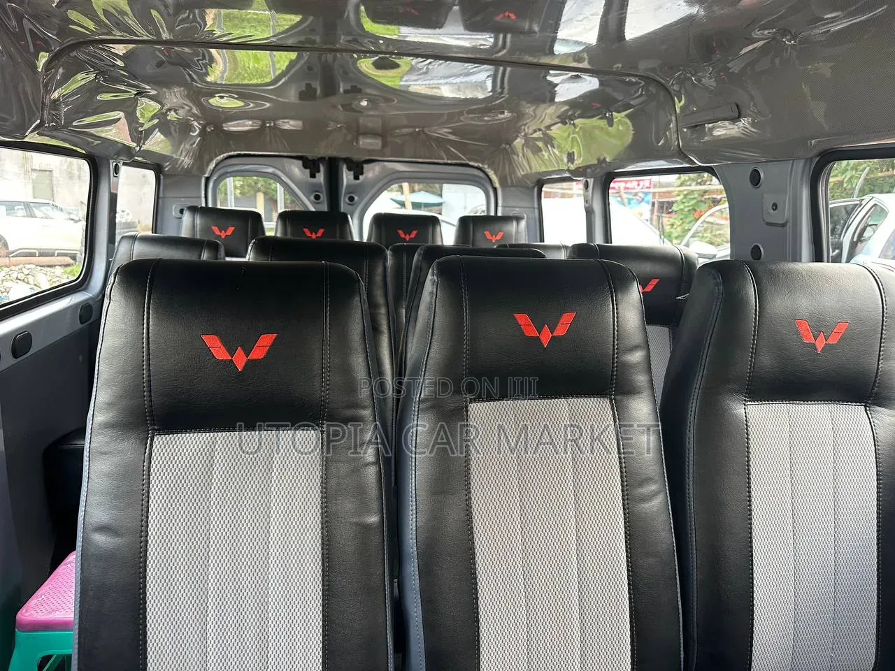 Wuling EV80 2025 Blue