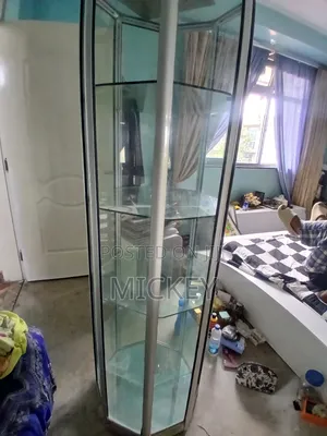 Glass Displa Cabinet