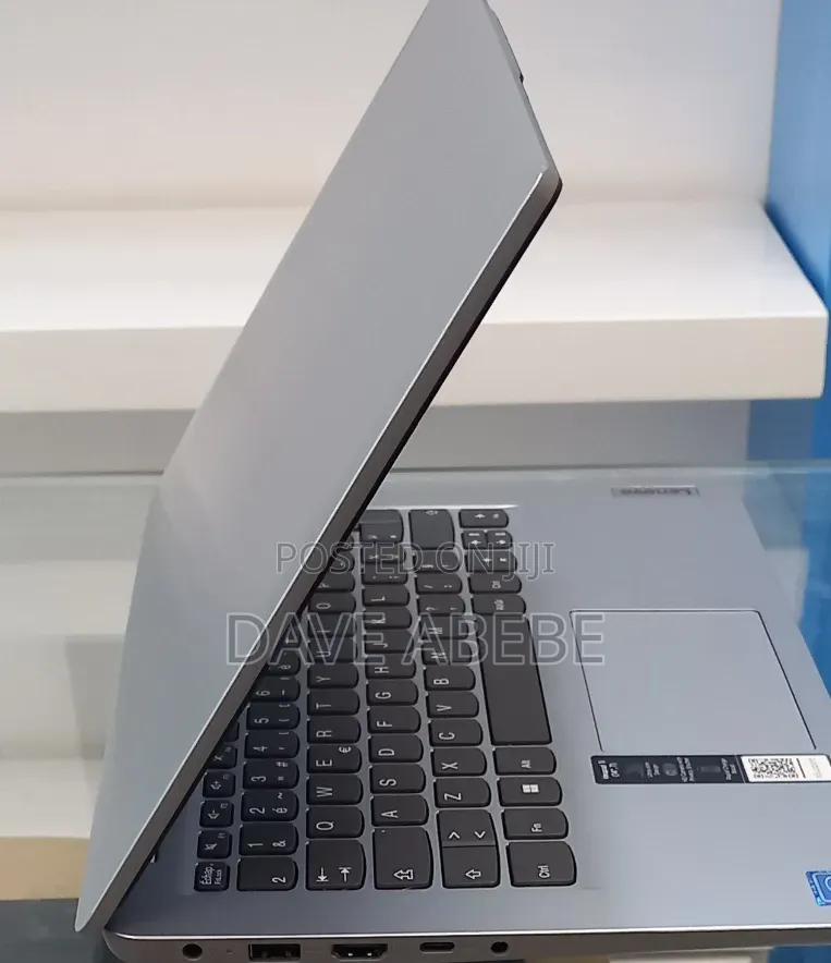 New Laptop Lenovo Ideapad 3 8GB Nvidia SSD 128GB