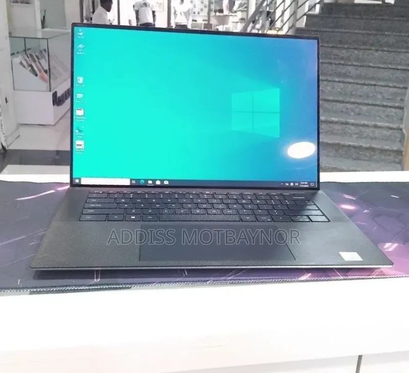 New Laptop Dell XPS 15 16GB Intel Core i7 SSD 512GB