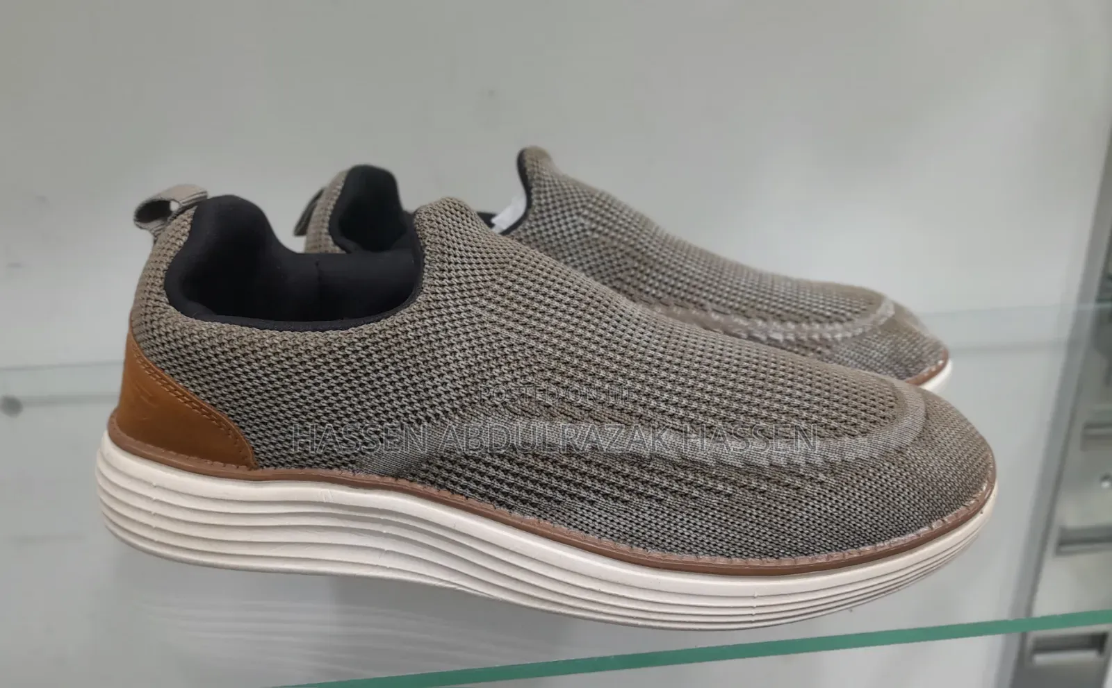 Skechers Arc Fit