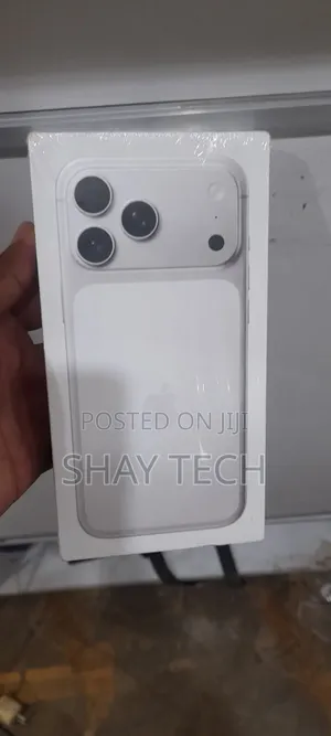 New Apple iPhone 17 Pro Max 256 GB Silver