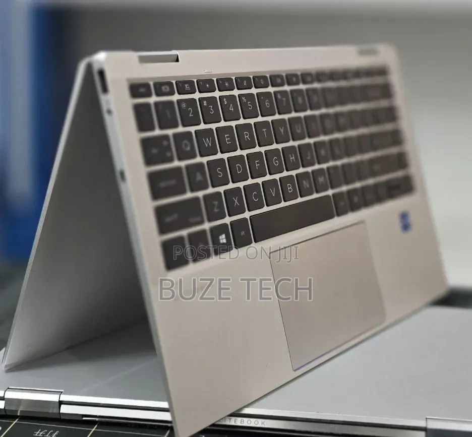 New Laptop HP EliteBook 1040 G8 16GB Intel Core i7 SSD 512GB