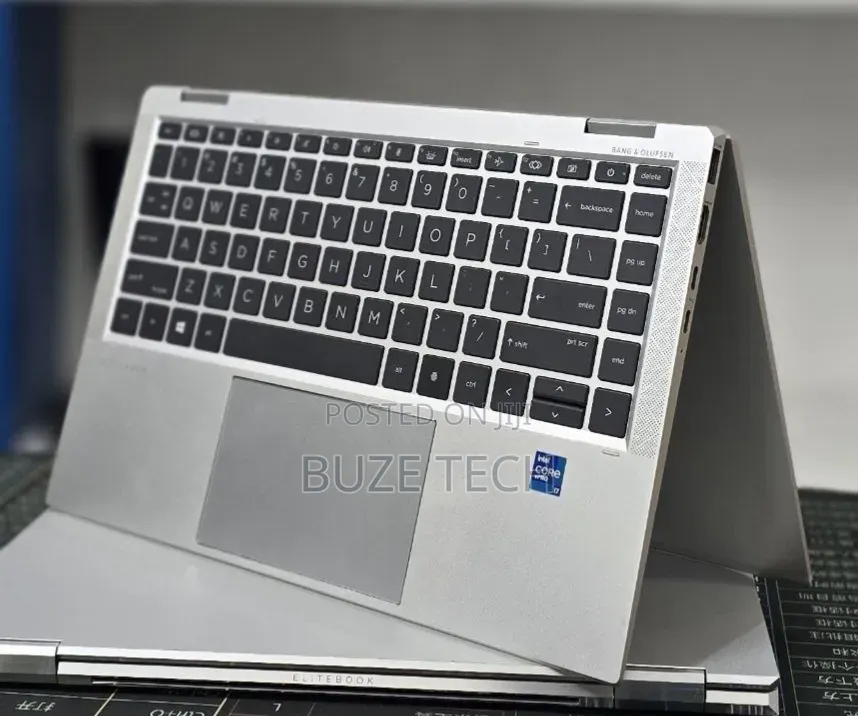 New Laptop HP EliteBook 1040 G8 16GB Intel Core i7 SSD 512GB