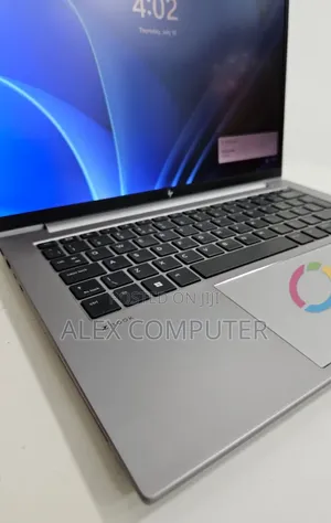 New Laptop HP ZBook Firefly 14 G10 16GB Intel Core i7 SSD 512GB