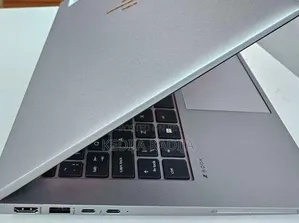 New Laptop HP ZBook Firefly 14 G10 16GB Intel Core i7 SSD 512GB