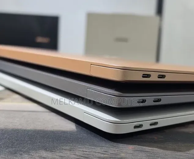 New Laptop Apple MacBook Air 2020 M1 8GB Apple M1 SSD 256GB