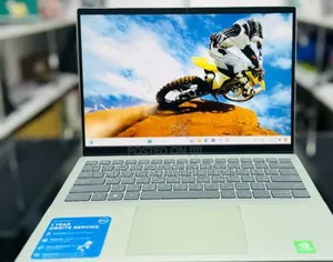 New Laptop Dell 16GB Intel Core i5 SSD 512GB