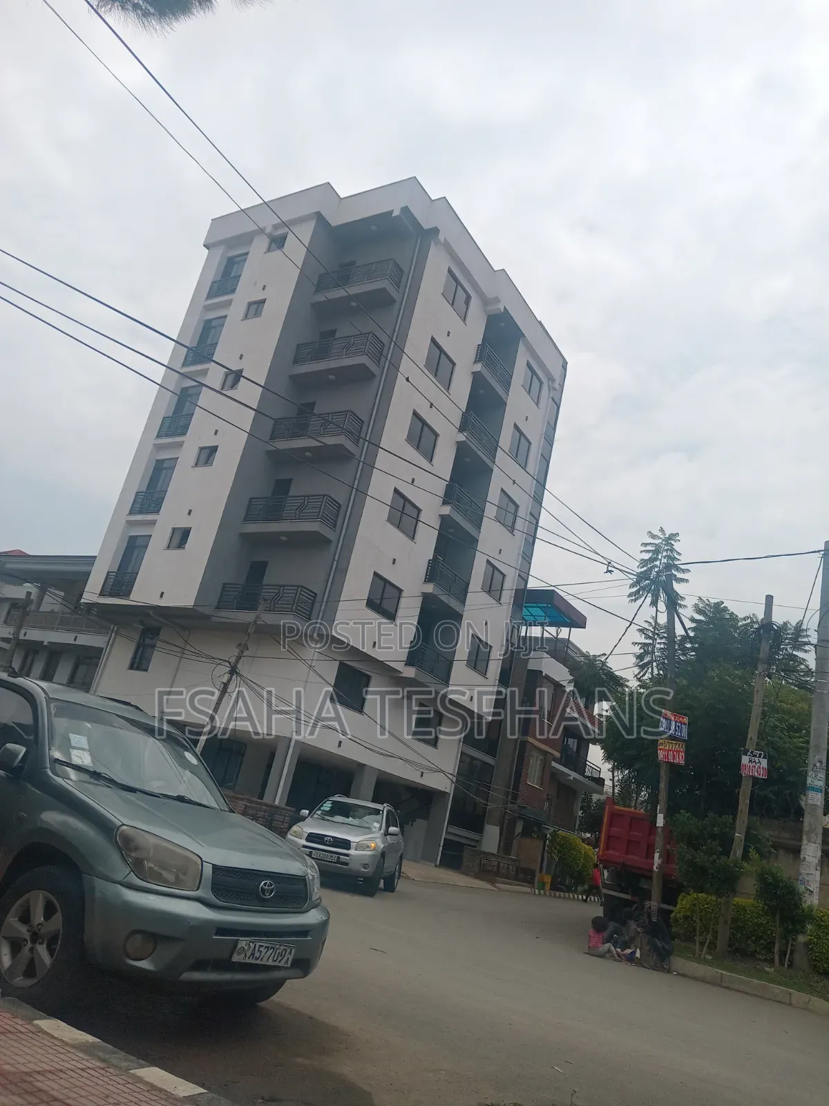 3bdrm Apartment in Apartment, Bole for rent