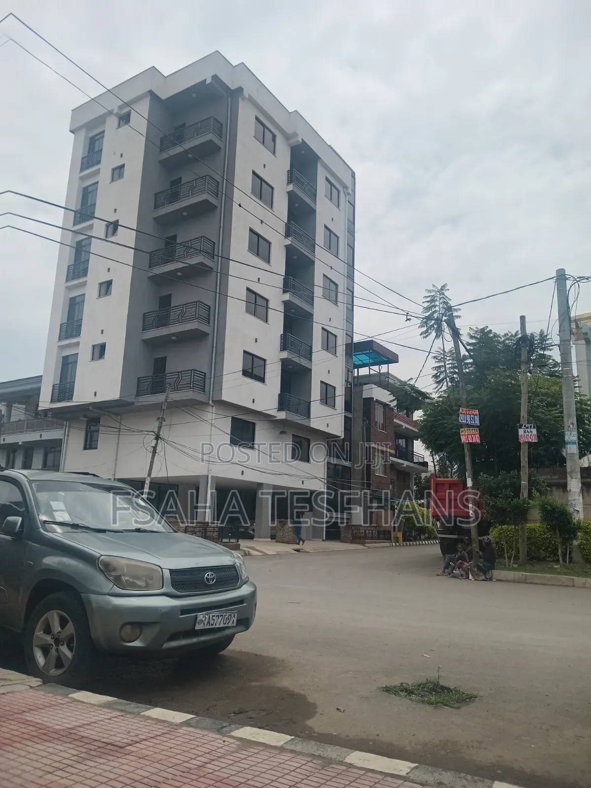 3bdrm Apartment in Apartment, Bole for rent