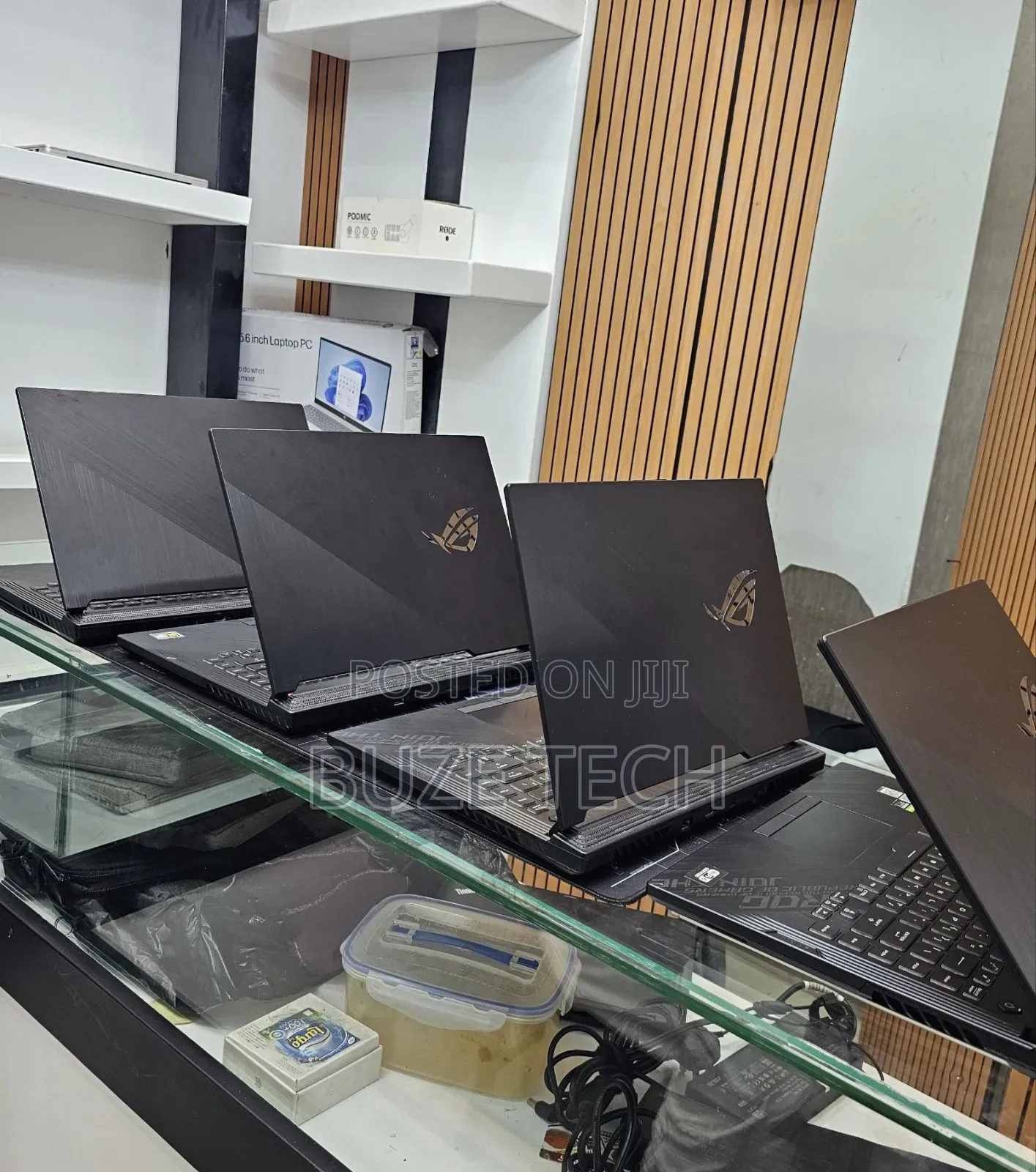 New Laptop Asus 16GB Intel Core i7 SSD 512GB