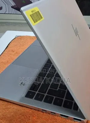 New Laptop HP EliteBook x360 1040 G7 16GB Intel Core i7 SSD 512GB