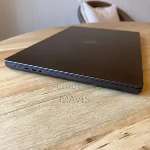 New Laptop Apple 256GB SSD 1T