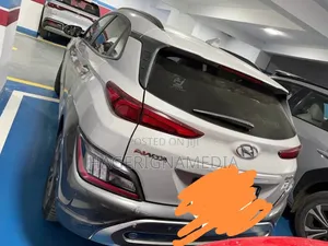 Hyundai Kona 2021 Silver