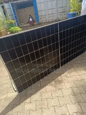 Solar Panel Invertor and Lithium Ion Batteries