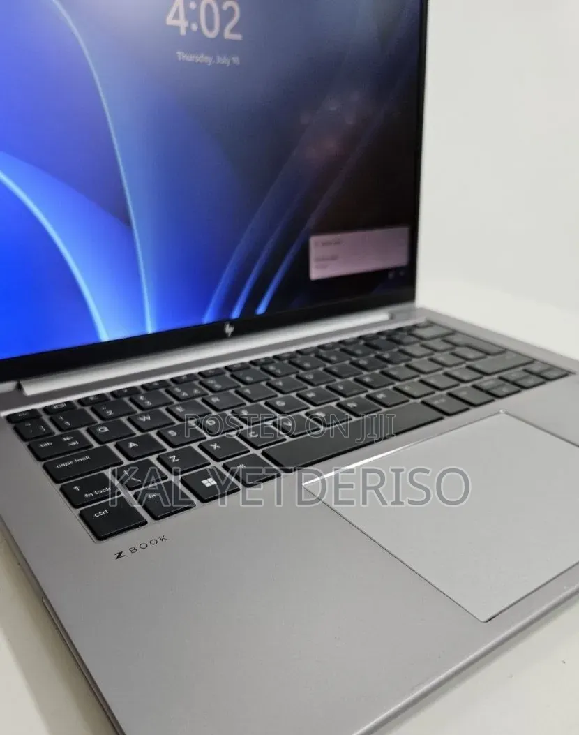 New Laptop HP ZBook Firefly 14 G10 16GB Intel Core i7 SSD 512GB