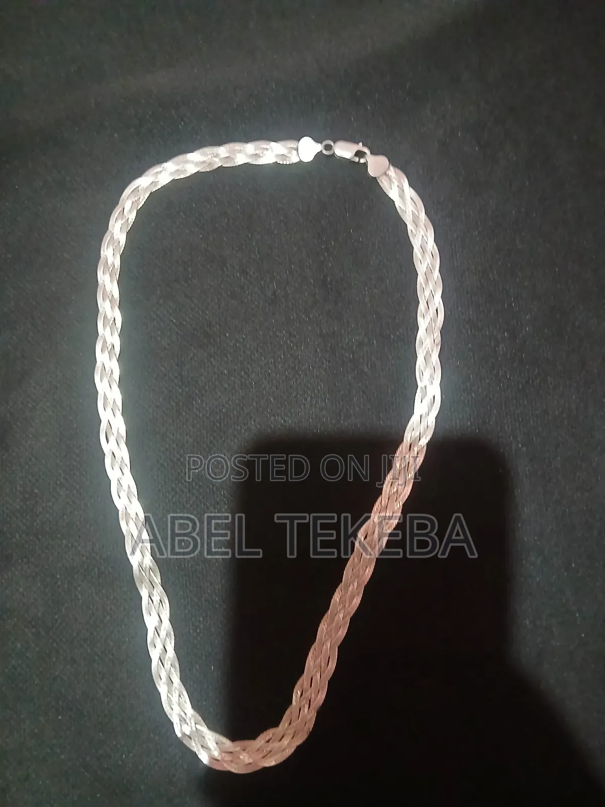 Silver Chain)