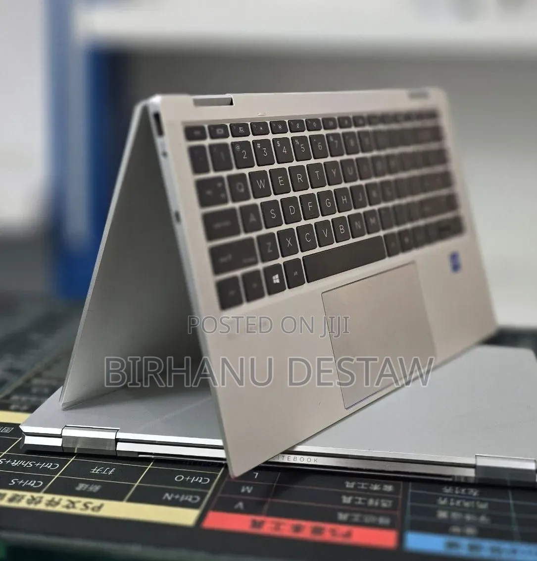 New Laptop HP EliteBook 1040 G8 16GB Intel Core i7 SSD 512GB