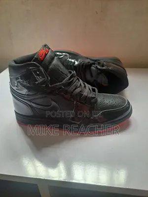 Jordan 1 Black