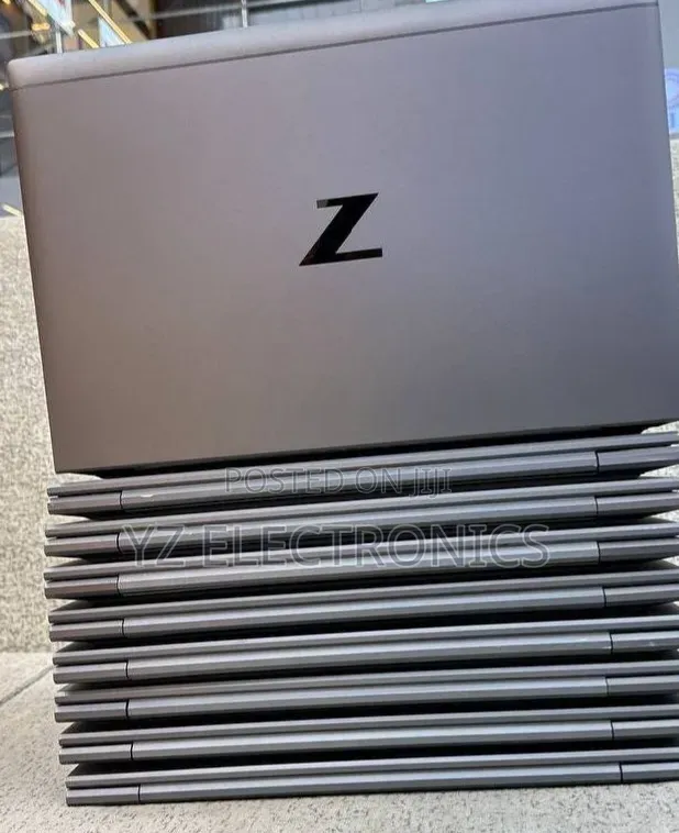 New Laptop HP ZBook Studio G8 16GB Intel Core i7 SSD 512GB
