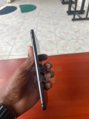 New Apple iPhone 8 Plus 64 GB Black