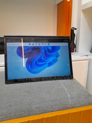 New Laptop Lenovo ThinkPad X1 Yoga 16GB Intel Core i5 SSD 512GB