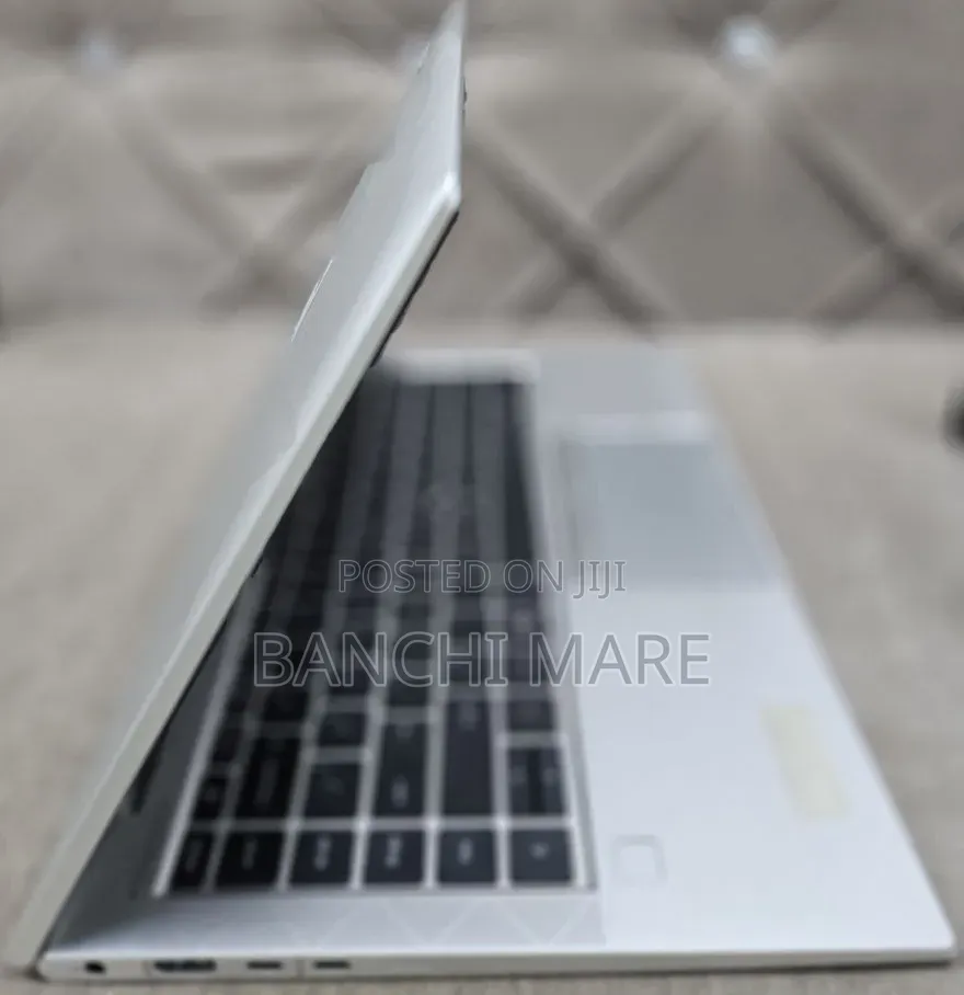 New Laptop HP EliteBook 845 G7 16GB AMD Ryzen 5 SSD 512GB