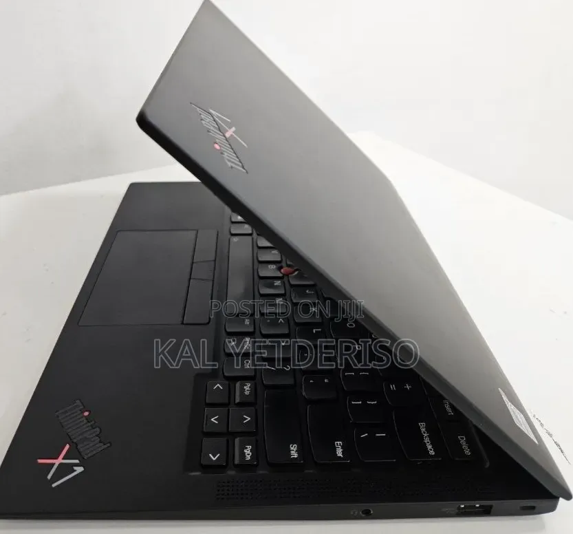 New Laptop Lenovo ThinkPad T14s G4 16GB Intel Core i7 SSD 512GB