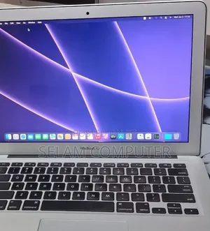 New Laptop Apple MacBook 2015 8GB Intel Core i5 SSD 256GB