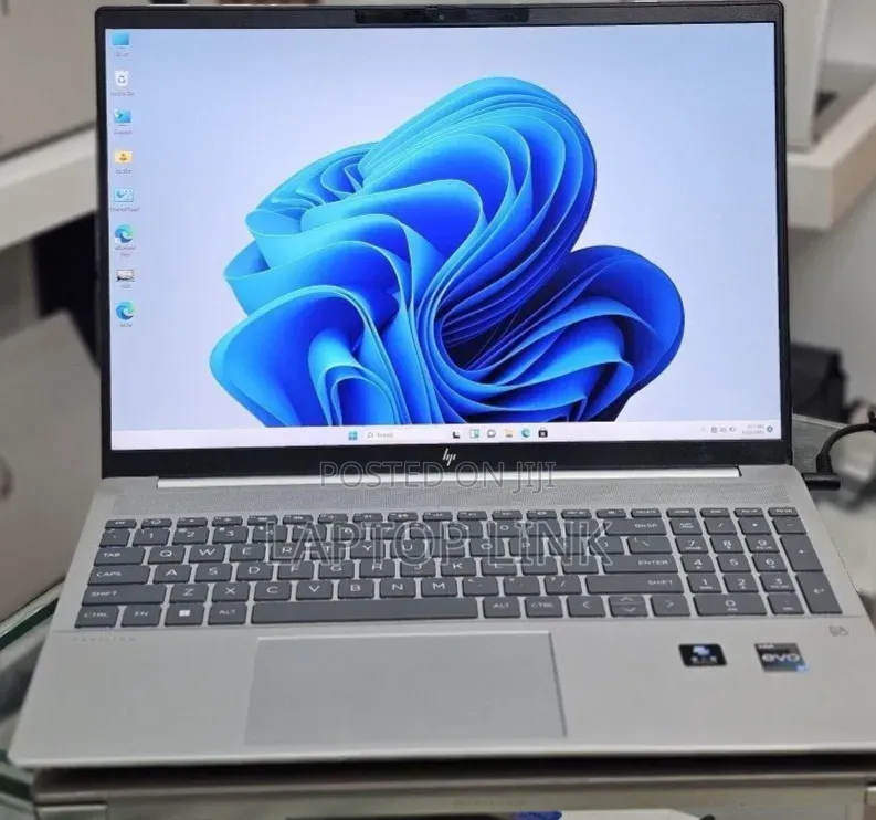 New Laptop HP Pavilion 15 16GB Intel Core i7 SSD 1T