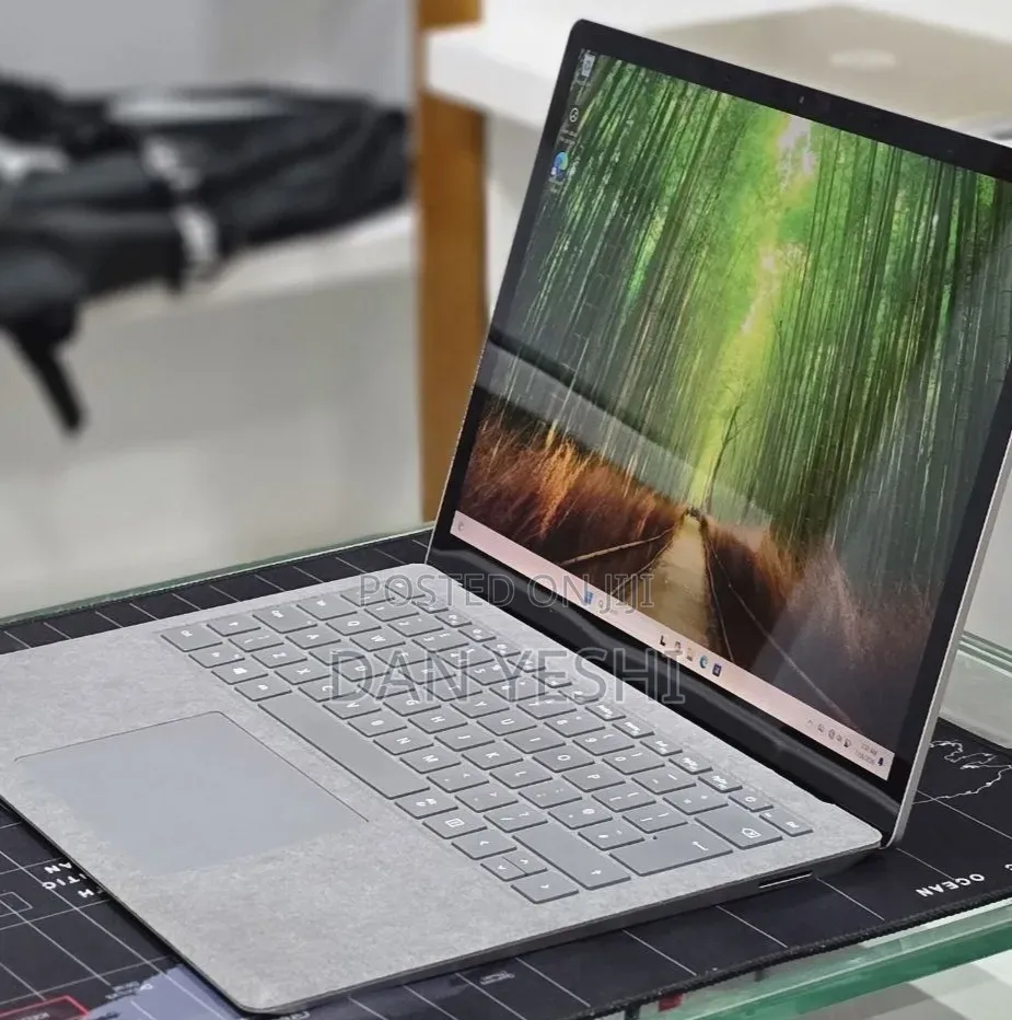 New Laptop Microsoft Surface Laptop 3 16GB Intel Core i7 SSD 512GB