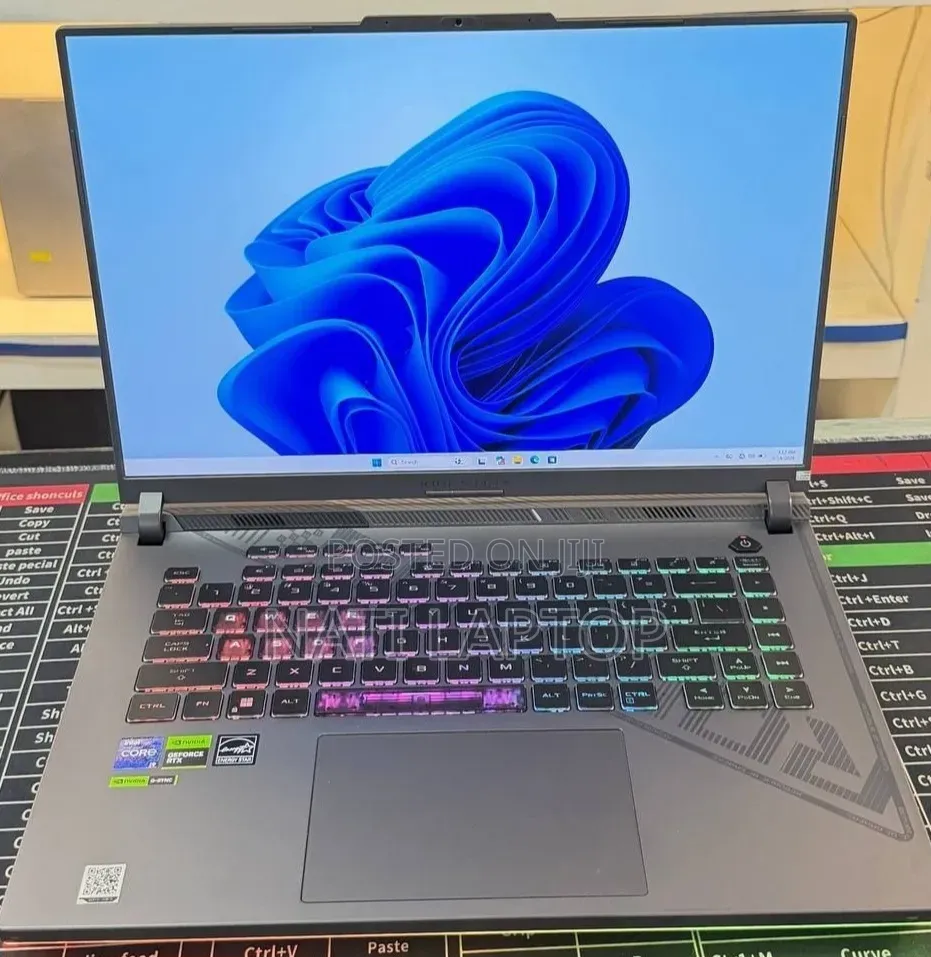 New Laptop Asus ROG Strix G16 G614 16GB Intel Core i9 SSD 1T