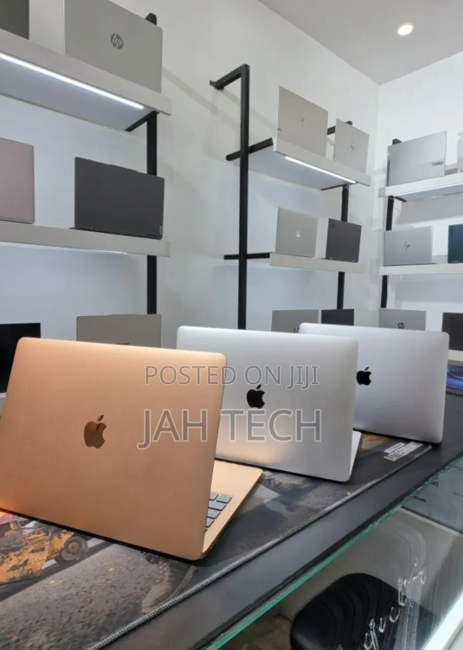 New Laptop Apple MacBook Air 2020 M1 8GB Apple M1 SSD 256GB