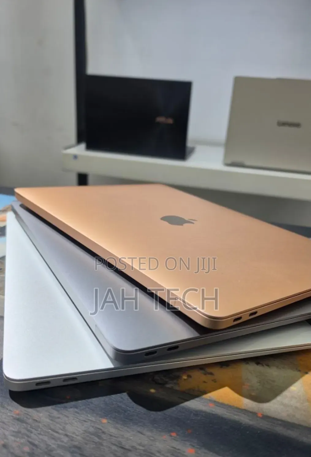 New Laptop Apple MacBook Air 2020 M1 8GB Apple M1 SSD 256GB