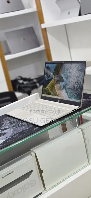 New Laptop HP Pavilion 15 8GB Intel Core i5 SSD 512GB