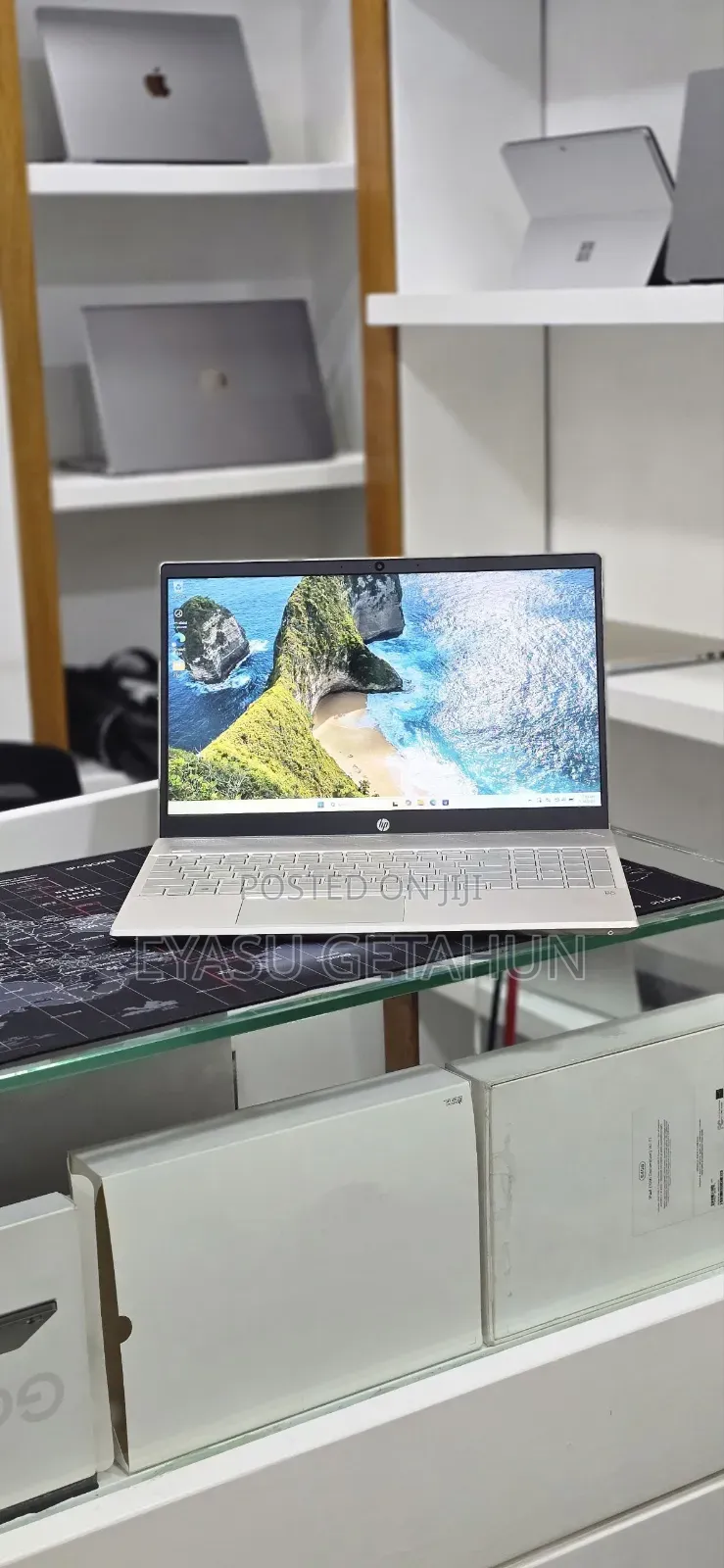 New Laptop HP Pavilion 15 8GB Intel Core i5 SSD 512GB
