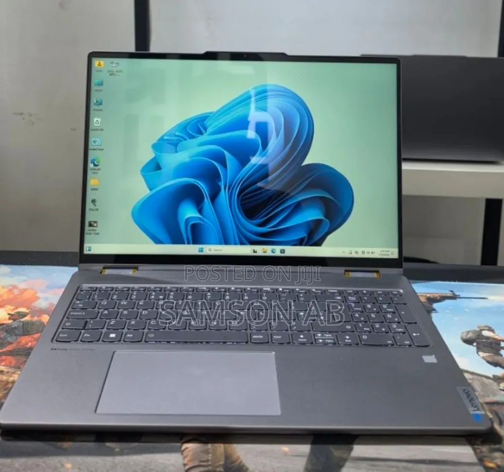 New Laptop Lenovo 16GB AMD Ryzen 7 SSD 512GB