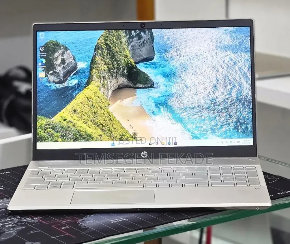 New Laptop HP Pavilion 15 8GB Intel Core i5 SSD 512GB